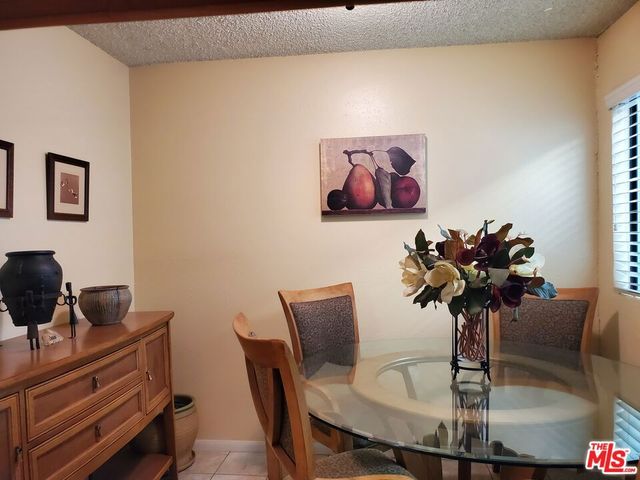 4128 W Hood Avenue B, Burbank, CA 91505