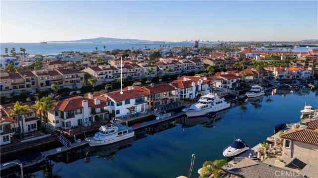 16572 Grimaud, Huntington Beach, CA 92649