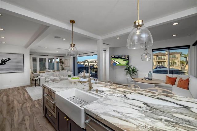 16572 Grimaud, Huntington Beach, CA 92649