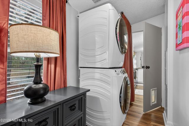 7655 LONG LAKE Road, Keystone Heights, FL 32656