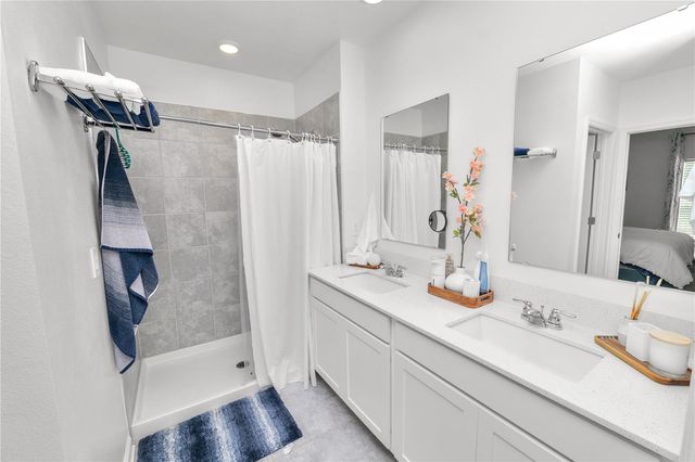 1740 WHITE WATER COURT, Davenport, FL 33837