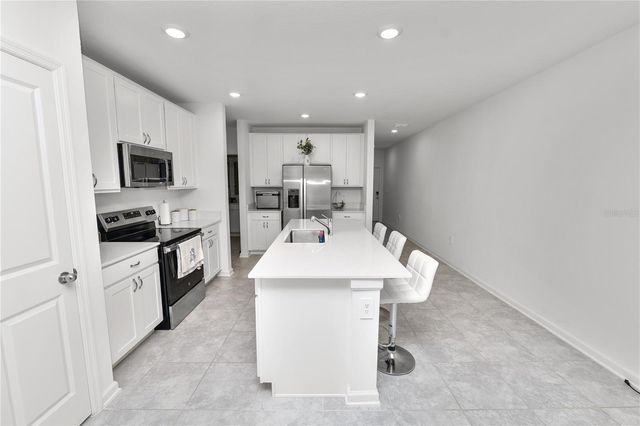 1740 WHITE WATER COURT, Davenport, FL 33837