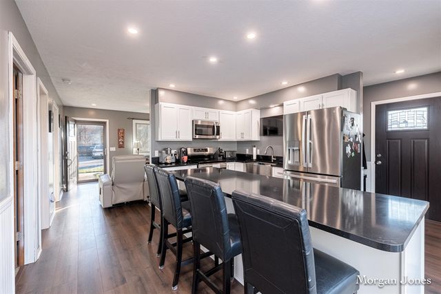 187 Washington Street, Saranac, MI 48881