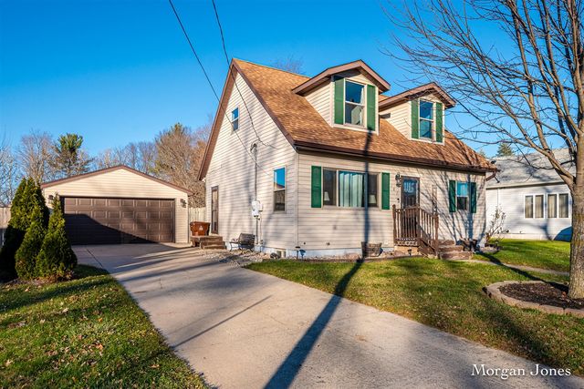 187 Washington Street, Saranac, MI 48881