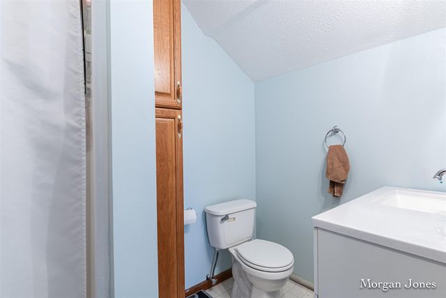 187 Washington Street, Saranac, MI 48881