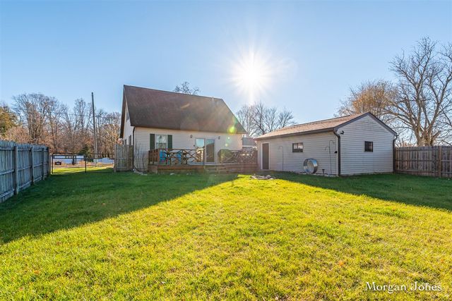 187 Washington Street, Saranac, MI 48881