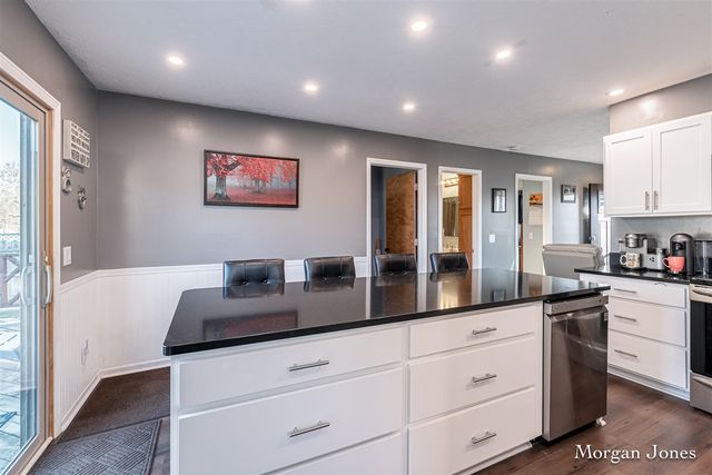 187 Washington Street, Saranac, MI 48881