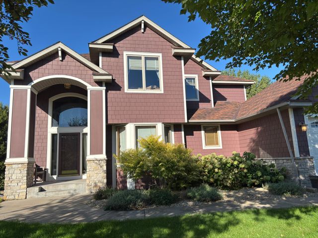 9314 Peony Lane N, Maple Grove, MN 55311