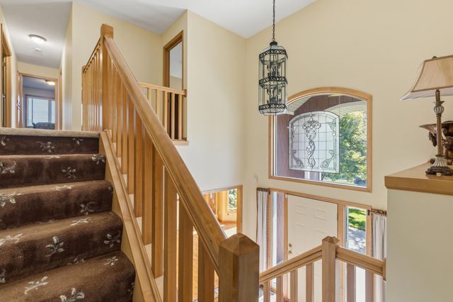 9314 Peony Lane N, Maple Grove, MN 55311
