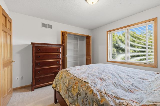 9314 Peony Lane N, Maple Grove, MN 55311