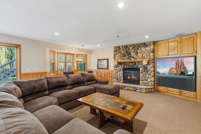 9314 Peony Lane N, Maple Grove, MN 55311