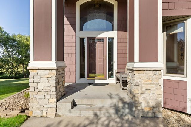 9314 Peony Lane N, Maple Grove, MN 55311