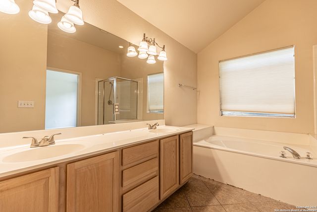 6651 rambling trail, San Antonio, TX 78240