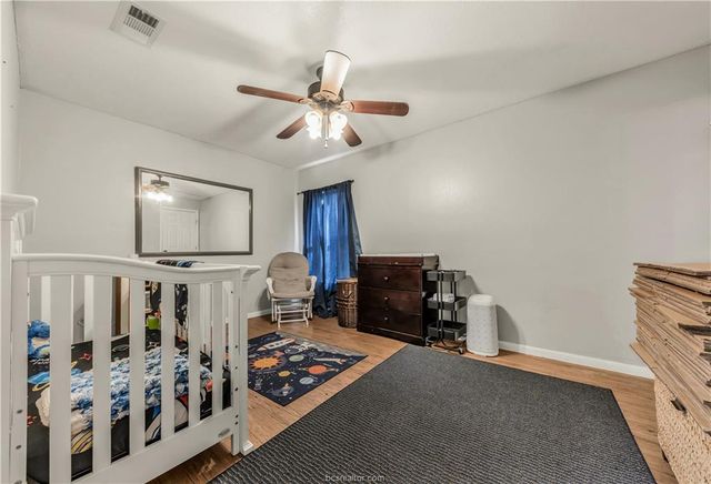 109 Sulphur Springs, Bryan, TX 77801