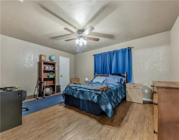 109 Sulphur Springs, Bryan, TX 77801