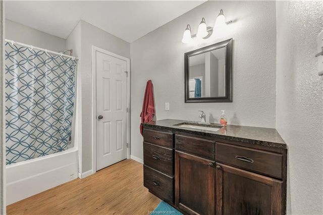 109 Sulphur Springs, Bryan, TX 77801