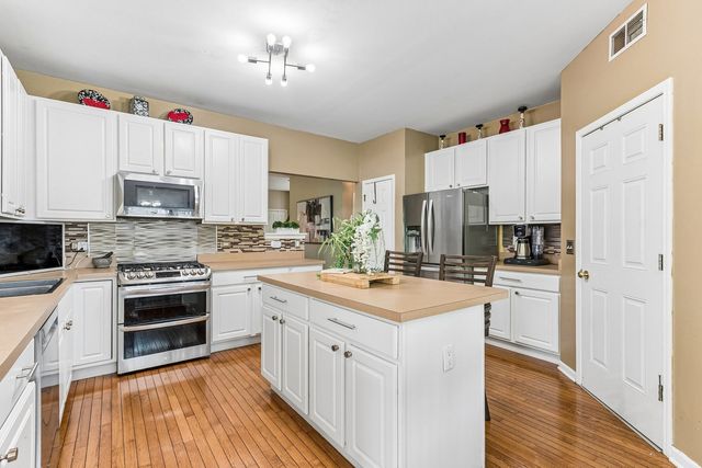 4608 Joyce Lane, Mchenry, IL 60050