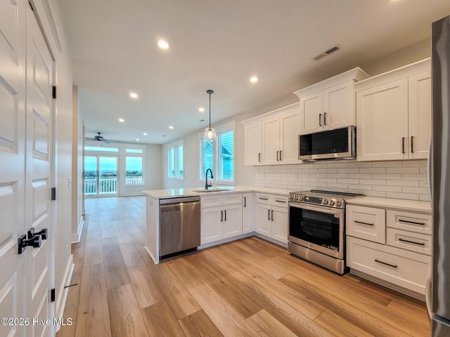 128 Sea Oaks Court 10-B, N Topsail Beach, NC 28460