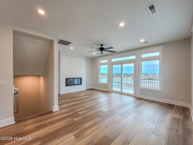 128 Sea Oaks Court 10-B, N Topsail Beach, NC 28460