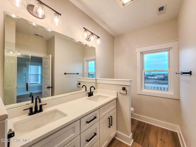 128 Sea Oaks Court 10-B, N Topsail Beach, NC 28460