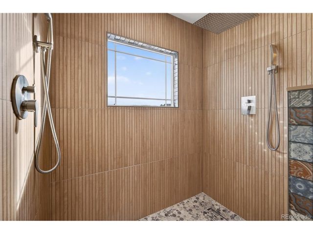 19681 E 63rd Dr, Aurora, CO 80019