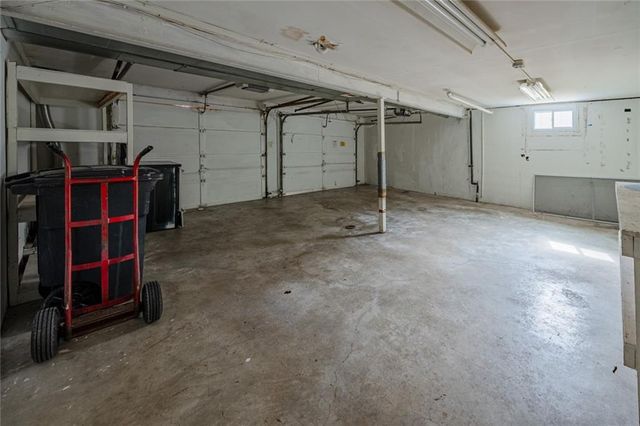 121 SE 2nd Street, Blue Springs, MO 64014