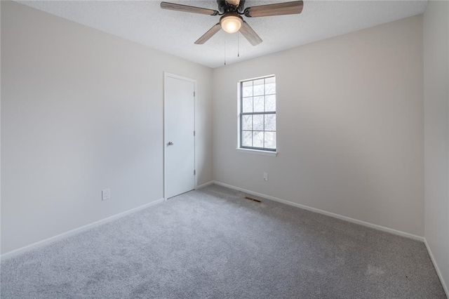 121 SE 2nd Street, Blue Springs, MO 64014