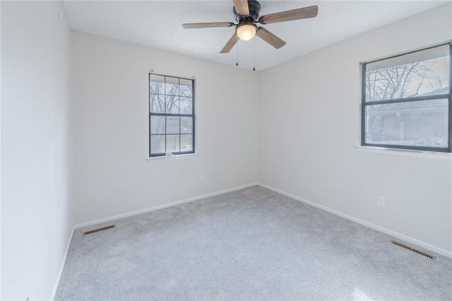 121 SE 2nd Street, Blue Springs, MO 64014