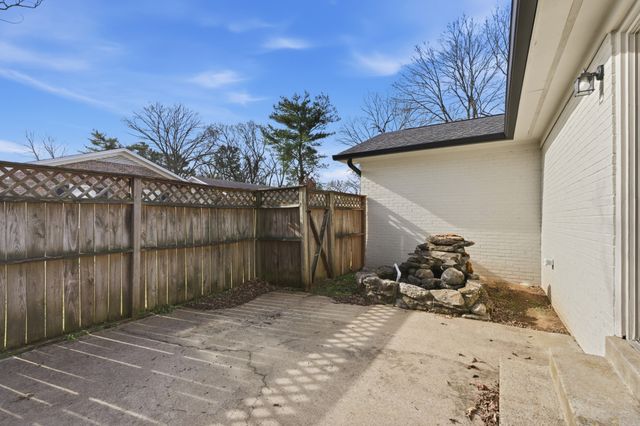 2315 London Ave, Murfreesboro, TN 37129