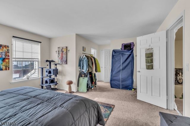 1403 Moonlight Ct, Washington Twp., NJ 07840