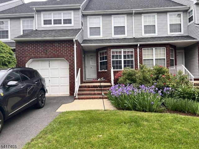 1403 Moonlight Ct, Washington Twp., NJ 07840