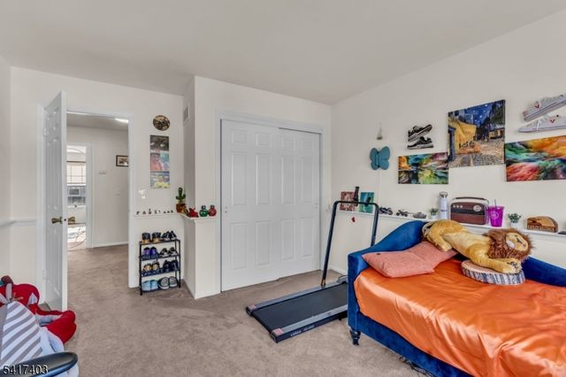 1403 Moonlight Ct, Washington Twp., NJ 07840