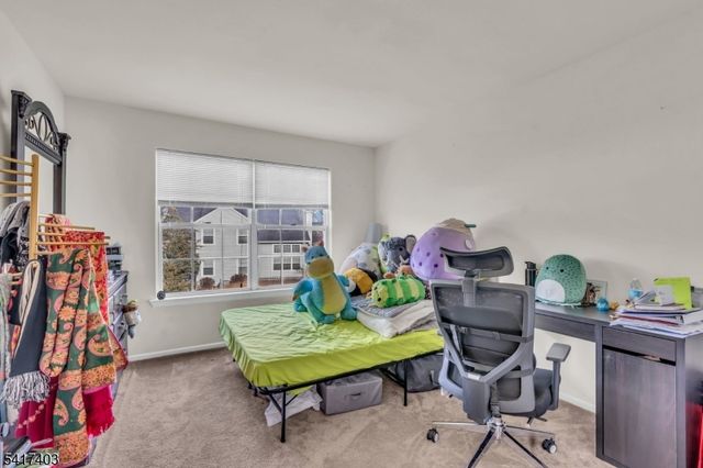 1403 Moonlight Ct, Washington Twp., NJ 07840