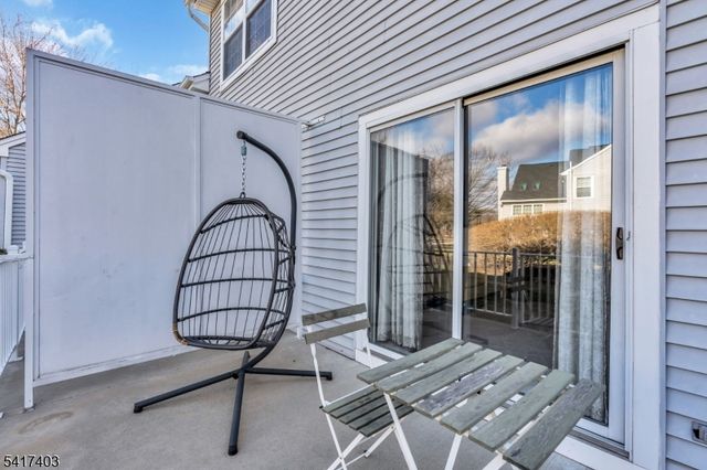 1403 Moonlight Ct, Washington Twp., NJ 07840