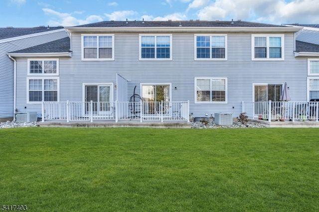 1403 Moonlight Ct, Washington Twp., NJ 07840