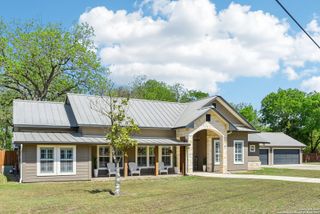 2258 gruene, New Braunfels, TX 78130