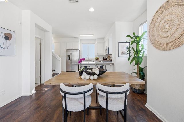 1502 Nevin Plz, Richmond, CA 94801
