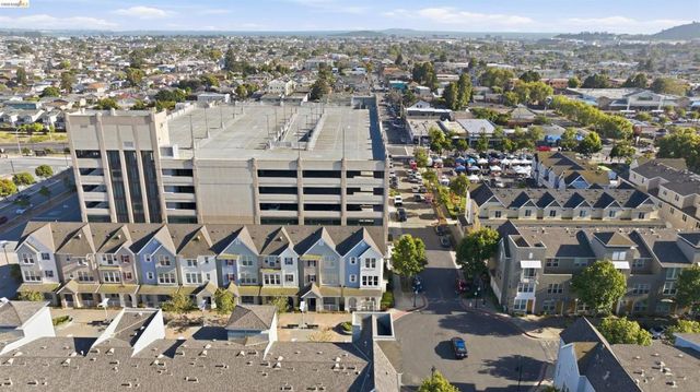 1502 Nevin Plz, Richmond, CA 94801