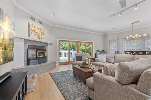 3521 Robertson Ave, Sacramento, CA 95821