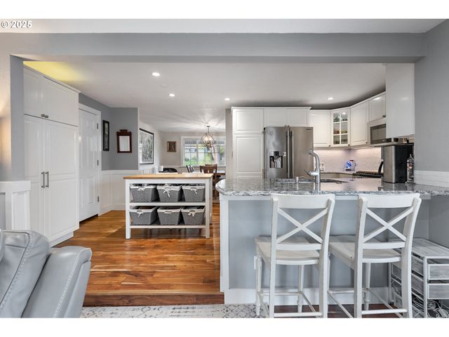 12300 Sw 127TH Ave, Portland, OR 97223