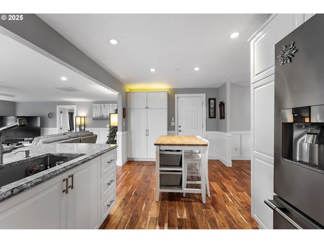 12300 Sw 127TH Ave, Portland, OR 97223