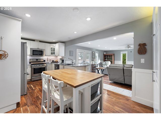 12300 Sw 127TH Ave, Portland, OR 97223