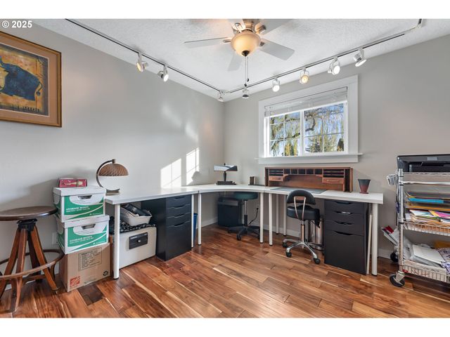 12300 Sw 127TH Ave, Portland, OR 97223