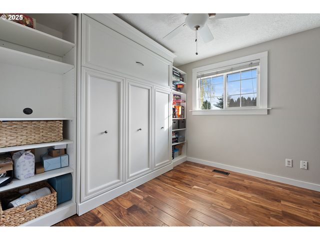 12300 Sw 127TH Ave, Portland, OR 97223