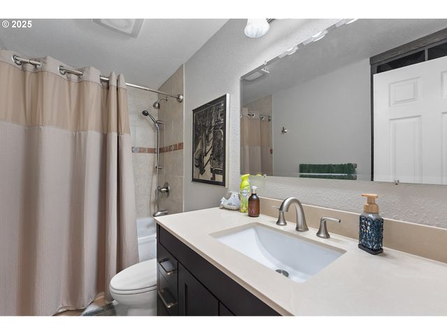 12300 Sw 127TH Ave, Portland, OR 97223