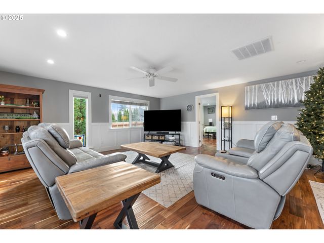 12300 Sw 127TH Ave, Portland, OR 97223