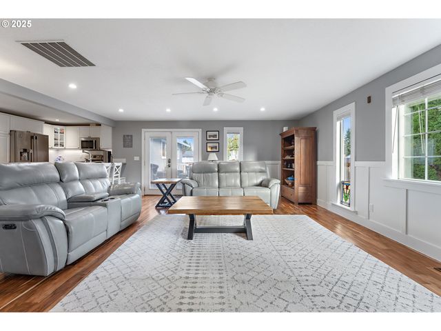 12300 Sw 127TH Ave, Portland, OR 97223