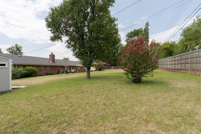2621 Lancaster Lane, Oklahoma City, OK 73116