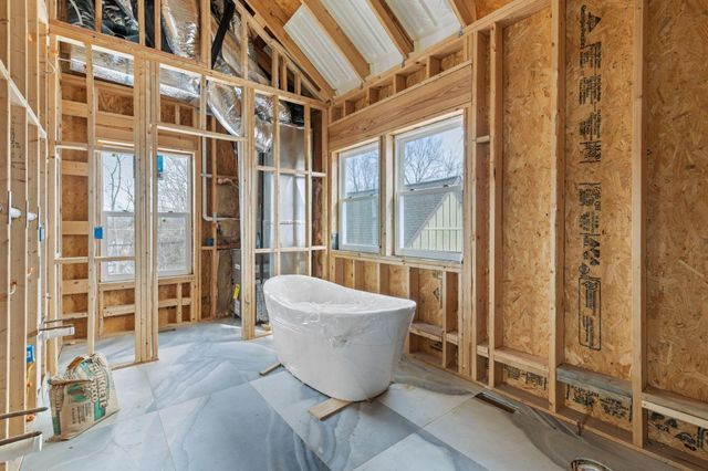 2948 Main Street, Urbancrest, OH 43123