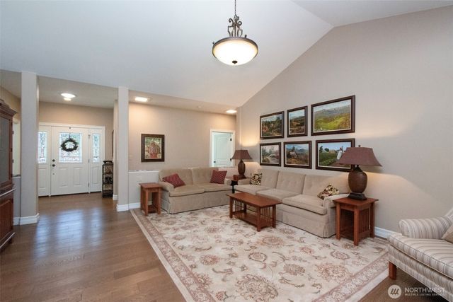 74 Shauna Place, Sequim, WA 98382